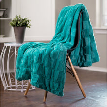 Load image into Gallery viewer, Arrian Faux Fur Throw 3323AH/GL
