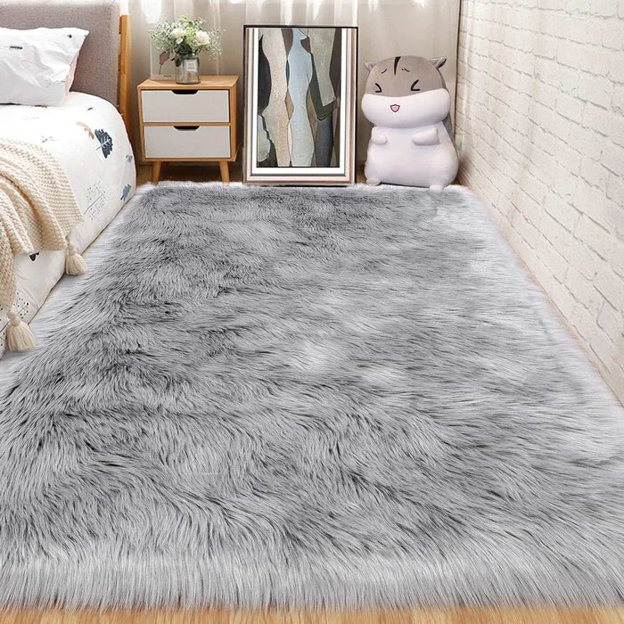 Avitaz Handmade Shag Faux Sheepskin Gray Rug, Rectangle 6' x 9'