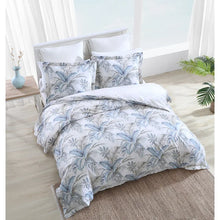 Load image into Gallery viewer, Bakers Bluff Blue/Ivory Standard Cotton 180 TC Reversible 3 Piece Comforter Set full/queen
