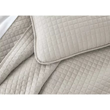 Load image into Gallery viewer, Barron Microfiber Reversible Quilt Set king

