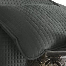 Load image into Gallery viewer, Full/Queen Quilt + 2 Standard Shams Barron Microfiber Reversible Quilt Set
