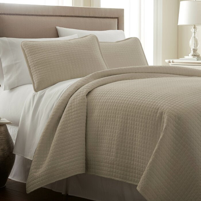 Barron Microfiber Reversible Quilt Set