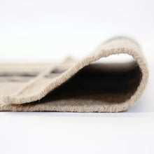 Load image into Gallery viewer, Beachwood Handmade Area Rug in Natural/Black 2&#39;6&quot; x 8
