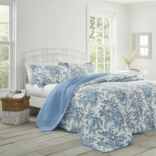 Load image into Gallery viewer, Twin Quilt + 1 Sham Blue Bedford Reversible Quilt Set 1365CDR

