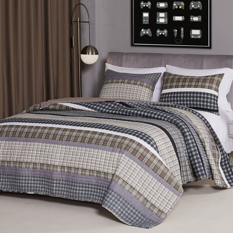 Binette Cotton Blend Reversible Traditional Quilt Set, EC1162