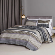 Load image into Gallery viewer, Binette Cotton Blend Reversible Traditional Quilt Set, EC1162
