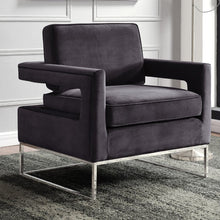 Load image into Gallery viewer, Binghamton Upholstered Armchair
