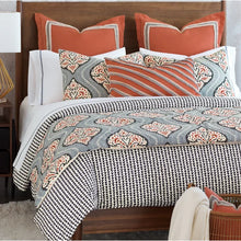 Load image into Gallery viewer, Bowie Single Reversible Duvet Cover king
