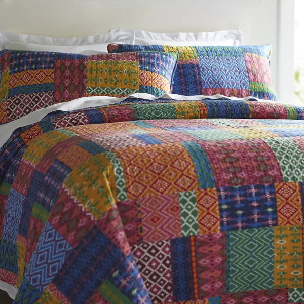 Calfee Fuchsia/Navy 100% Cotton 320 TC Reversible 3 Piece Quilt Set queen