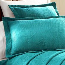 Load image into Gallery viewer, Queen Bedspread + 2 Shams Peacock Blue Callicoon Standard Cotton 330 TC Coverlet / Bedspread Set
