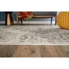 Load image into Gallery viewer, Casey Oriental Area Rug in Cream 3&#39;3&quot; x 5&#39;
