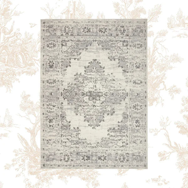 Casey Oriental Area Rug in Cream 3'3