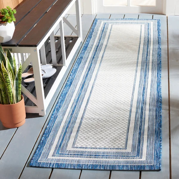 Chapa Indoor / Outdoor Area Rug in Ivory/Navy 2'3