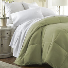 Load image into Gallery viewer, Chisolm All Season Microfiber Down Alternative Comforter, Full/Queen
