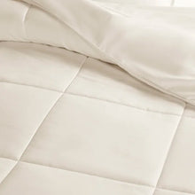 Load image into Gallery viewer, Chisolm All Season Microfiber Down Alternative Comforter king
