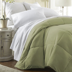 Chisolm All Season Microfiber Down Alternative Comforter, Full/Queen