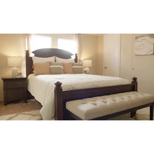 Load image into Gallery viewer, Chorale 21&#39;&#39; Distressed Gray/White Table Lamp
