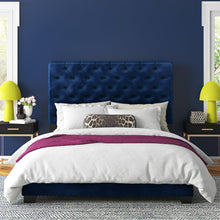 Load image into Gallery viewer, Queen Circe Upholstered Bed
