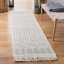 Load image into Gallery viewer, Cleveland Southwestern Handmade Flatweave Wool Area Rug in Ivory/Gray, Runner 2&#39;3&quot; x 6&#39;

