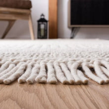 Load image into Gallery viewer, Cleveland Southwestern Handmade Flatweave Wool Area Rug in Ivory/Gray, Runner 2&#39;3&quot; x 6&#39;
