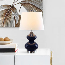 Load image into Gallery viewer, Courtney 24&quot; Table Lamp Set (Set of 2)
