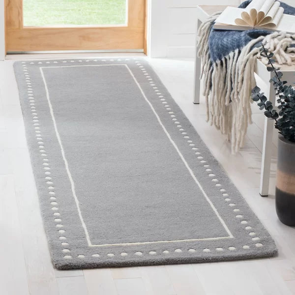 Cruz Handmade Tufted Wool Silver/Ivory Rug 2'3