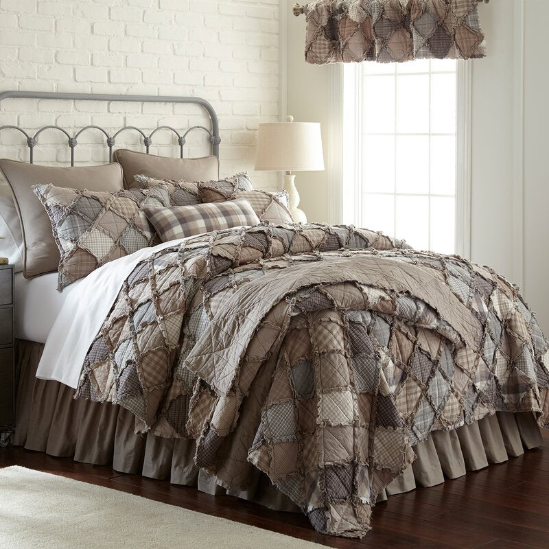 Czarnecki Ivory/Taupe/Gray 100% Cotton 150 TC Farmhouse / Country KING Quilt MRM3218