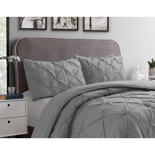 Load image into Gallery viewer, Dasean Comforter Set, Full/Queen
