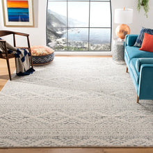 Load image into Gallery viewer, Davison Southwestern Area Rug in Ivory/Gray, Rectangle 4&#39; x 6&#39;
