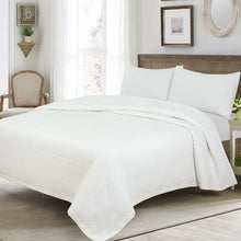 Load image into Gallery viewer, Davon Matelasse Reversible Coverlet Set King #949ND
