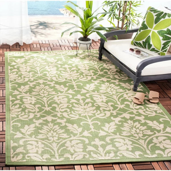 Davonia Damask Indoor / Outdoor Area Rug in Green 4' x 5'7