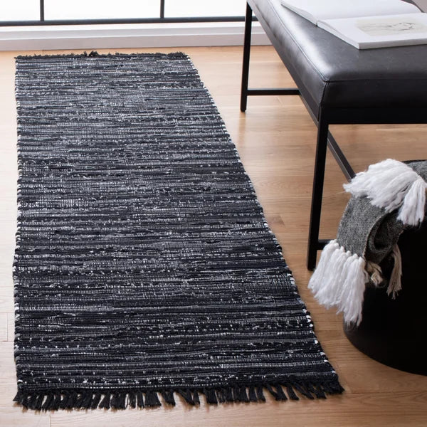 Divine Handmade Flatweave Cotton Area Rug in Black 2'3