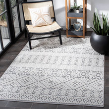 Load image into Gallery viewer, Dodd Southwestern Indoor / Outdoor Area Rug in Ivory/Gray 4&#39;5&quot; x 6&#39;5&quot;
