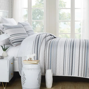Donaugh Microfiber Reversible Quilt Set king