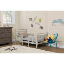 Load image into Gallery viewer, Emma 3-in-1 Convertible Toddler Bed, Platinum #CR1059
