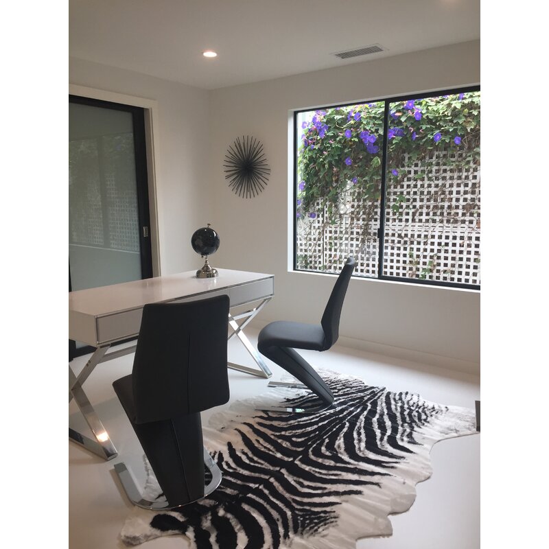 Dutton Animal Print Black/White Area Rug 6195RR