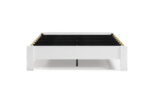 Load image into Gallery viewer, Flannia Queen Platform Bed
