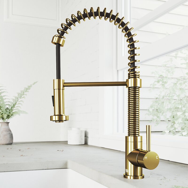 VG02001MG Edison Pull Down Single Handle Kitchen Faucet with Optional Soap Dispenser MRM1173