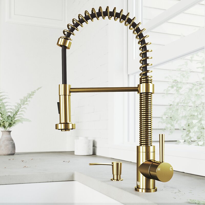 Matte Brushed Gold Edison Pull Down Single Handle Kitchen Faucet with Optional Soap Dispenser, EC1120
