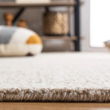 Load image into Gallery viewer, Eliesha Handmade Tufted Wool Area Rug in Ivory/Gray, Square 6&#39;
