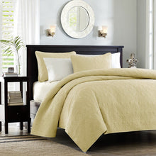 Load image into Gallery viewer, Epping Reversible Coverlet Set MRM672
