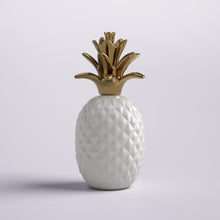 Load image into Gallery viewer, Estabrook Pineapple Sculpture
