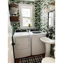 Load image into Gallery viewer, Black Everlean Accent Mirror
