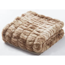 Load image into Gallery viewer, Fabian Faux Fur Throw
