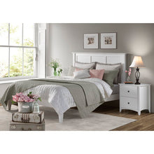 Load image into Gallery viewer, Queen White Faringdon Solid Wood Bed - 2 Boxes
