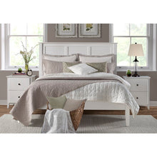 Load image into Gallery viewer, Queen White Faringdon Solid Wood Bed - 2 Boxes
