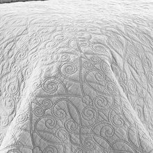 Load image into Gallery viewer, Felicity Standard Cotton 136 TC Quilt Set, (4 Piece)
