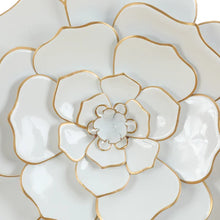 Load image into Gallery viewer, Flower Metal Wall Décor
