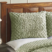 Load image into Gallery viewer, Queen Coverlet / Bedspread + 2 Shams Sage Freddie 100% Cotton Super Soft and Light Weight Traditional Coverlet / Bedspread Set
