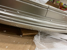 Load image into Gallery viewer, Hampton 48&#39;&#39; Dining Table
